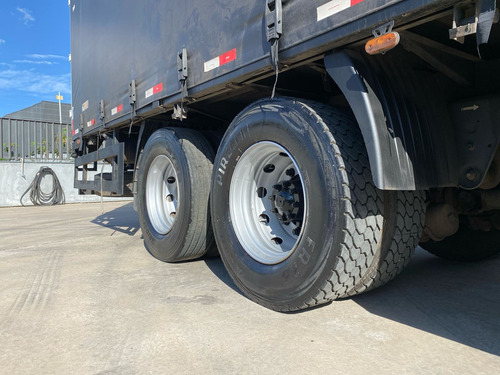 Volvo Vm 270 Cabine Leito Ano 2022 Sider 8 Metros 14 Paletes