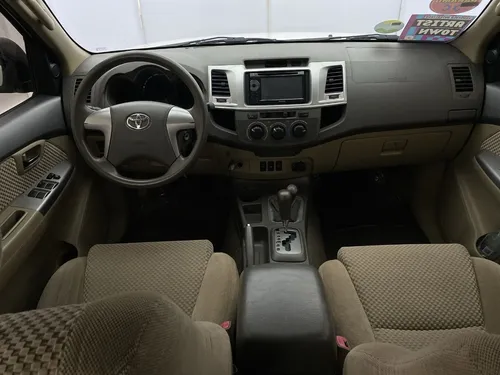 Toyota Fortuner 2.7 AT 4X4