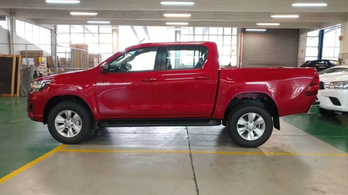 Toyota Hilux 2.8 Srv Ma 4x4