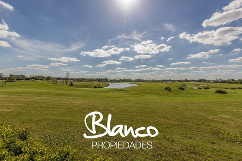 Imagen 7 de 19 de Oportunidad! Gran Lote De 1859 Metros Dentro Del Barrio Pilará - El Faetón