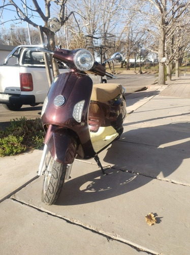 Imagen 2 de 5 de Motomel Strato
