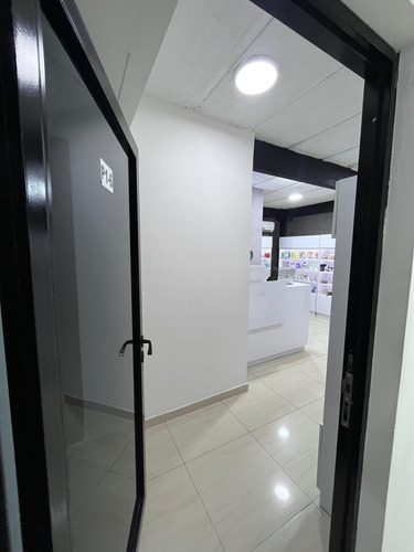 Local En Alquiler Centro Comercial Andino Barrio Obrero /im