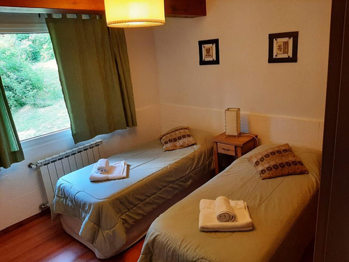 Complejo De Cabañas Con Vista Al Lago Gutierrez Bariloche Excelente Inversión