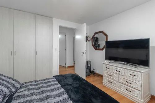 Apartamento En Venta En El Chicó. Cod V6217