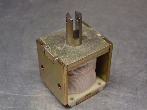 Cts S120-1025 290005-023 6.5vdc Solenoid New Old Stock Zza