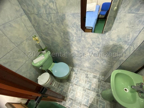 543m2 En Santa Mónica Se Vende Reconocida Clinica Especializada En Cirugía Estética, ' Equipada' , Mls#23-22290