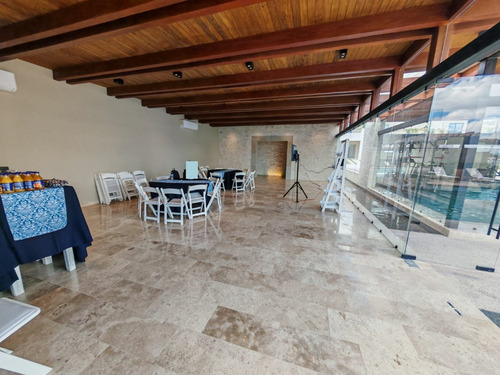 Ubicación Privilegiada En El Municipio De Corregidora Cercano A El Santuario De Schoesntantt, Casas Nuevas Con Magnificas Amenidades. Hay 3 Modelos Con Iluminacion Y Funcionalidad Aprovechado Cada E
