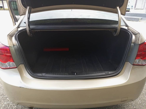 Imagen 13 de 17 de Chevrolet Cruze