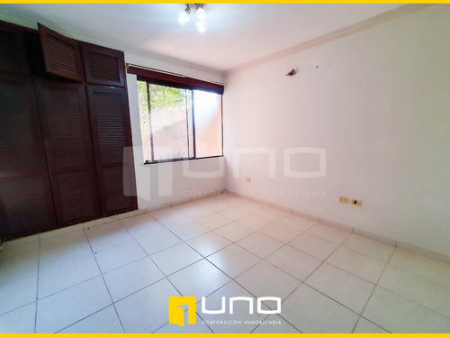 Imagen 11 de 11 de Barrio Fleig Hermosa Casa Con Piscina En Alquiler