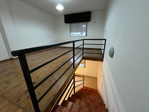 Alquiler 2 Ambientes Tipo Duplex - Avenida Crovara 400