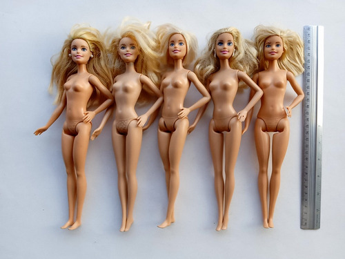 Lote Barbie Basicas Pose Modelo Izquierda Usadas Para Custom (Usado)