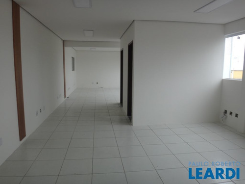 Imagem 2 de 3 de Galpão - Votuparim - Sp - 626331