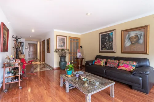 Apartamento En Venta En El Chicó. Cod V3997