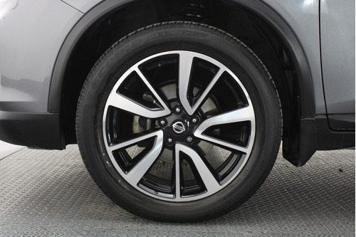 Nissan X-Trail 2.5 Exclusive 2 Row Cvt