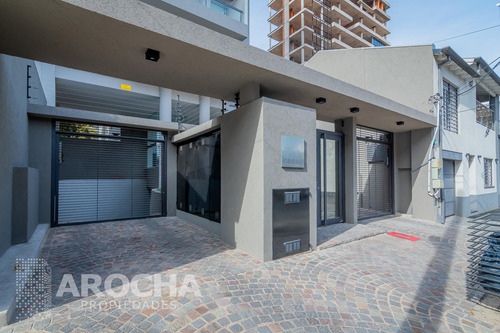 Departamento En Venta 2 Ambientes Quilmes Centro, Con Cochera