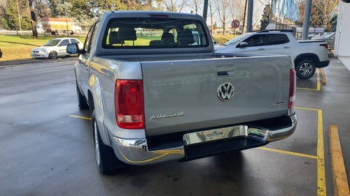 Imagen 8 de 15 de Volkswagen Amarok Highline 4x2 At 2022 Lb