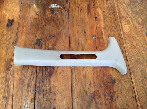 Vista Interior Poste Derecho Sup. Cirrus Stratus 95-00 Oem