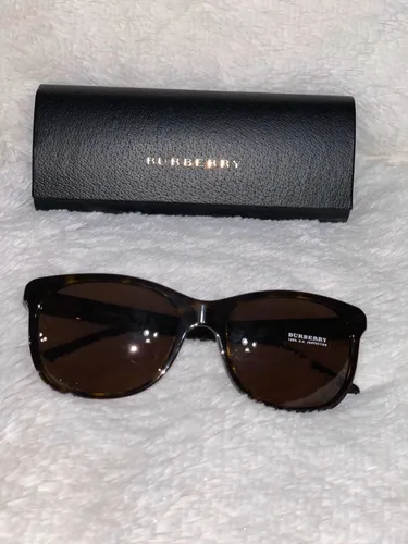 Lentes De Sol Burberry Para Dama Mod. 4123-a