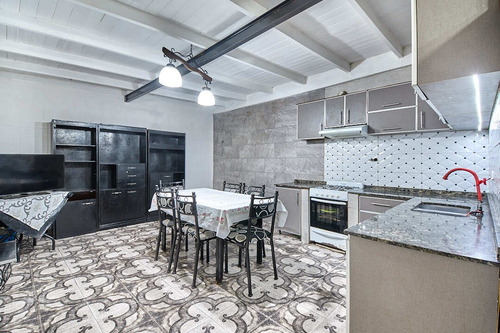 Departamento Ph · En Venta · 5 Ambientes · Luminoso, Con Estilo · En Lomas Del Mirador