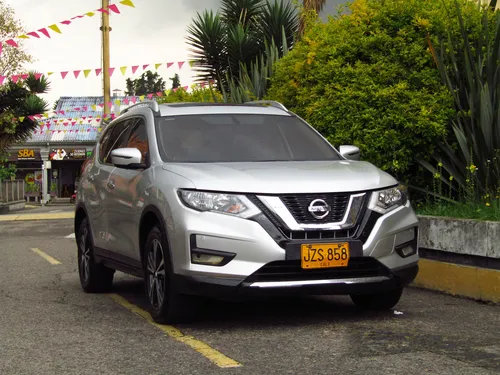 Nissan X-Trail 2.5 Advance Mt