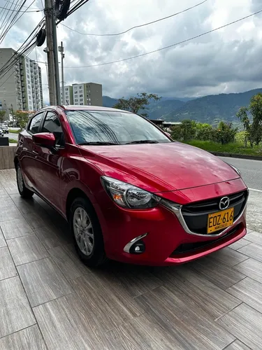 Mazda 2 TOURING AUTOMÁTICO