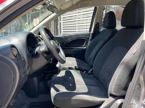 Nissan March 1.6 Advance At