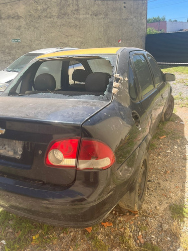 Chocado Incendio Parcial Chevrolet Classic 2015 C/repuestos