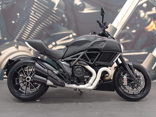 Diavel Dark