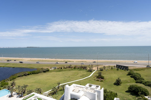 Imagen 10 de 12 de Apartamento En Venta De 2 Dormitorios En Playa Mansa (ref: Lij-5668)