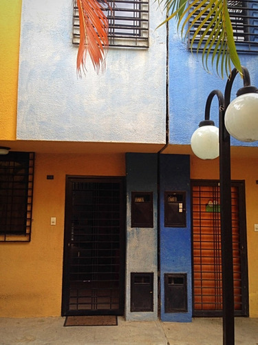 Imagen 4 de 14 de 319703 Lerry Paez 0414-9408606 Venta Townhouse Villas Del Norte Iii Naguanagua Solo Clientes