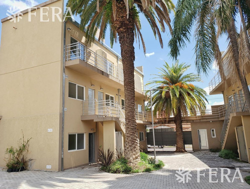 Imagen 15 de 19 de Venta Departamento 4 Ambientes Con Dos Cocheras. En Bernal (24216)