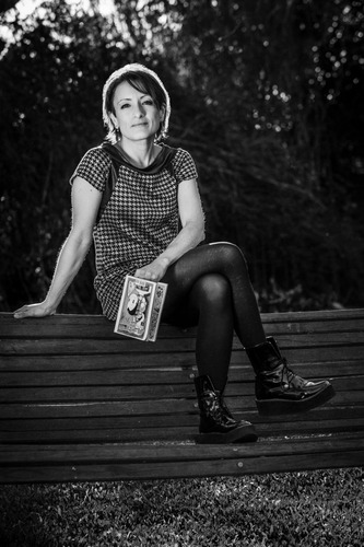 Imagen 3 de 3 de Otaku De Paula Brecciaroli - Paisanita Editora