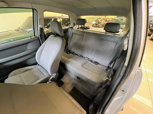 Volkswagen Fox 1.6 MI PLUS 8V FLEX 2P MANUAL