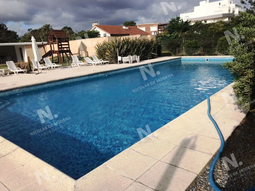 Imagen 9 de 12 de Apartamento En Primera Linea, Playa Mansa, 2 Dormitorios * - Punta Del Este Pinares
