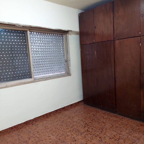 Imagen 3 de 7 de Venta Casa 3 Ambientes, A Refaccionar, Villa Ballester