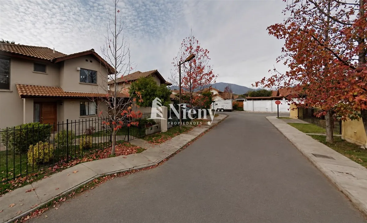 Imagen 1 de 4 de Casa En Arriendo De 5 Dorm. En Machalí