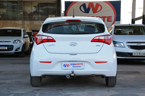 Imagem 4 de 10 de Hyundai Hb20 1.0 Comfort Plus 2013 103.000km Manual