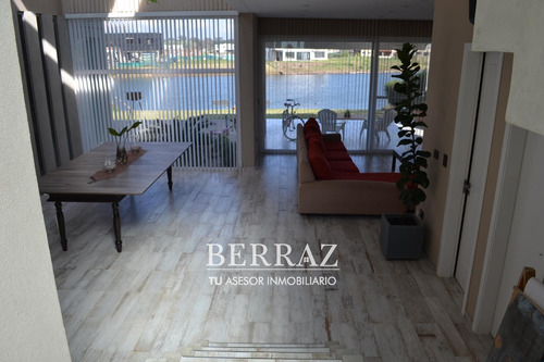 Casa En Venta A La Laguna En Barrio San Matías Area 5 Escobar Lote 936 M2