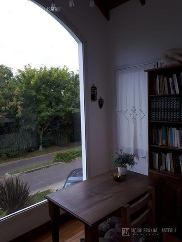 Imagen 10 de 16 de Importante Casa En Boulevares - Km 38 Pilar
