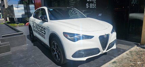 Alfa Romeo Stelvio 2.0L L4 Turbo Veloce Awd