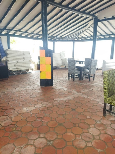 Imagen 4 de 13 de Oportunidad De Inversión Restaurante En Playa Parguito