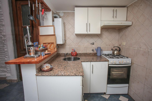 Imagen 13 de 27 de Venta- P.h De 3 Ambientes Con Habitación Auxiliar En Planta Baja - Caballito