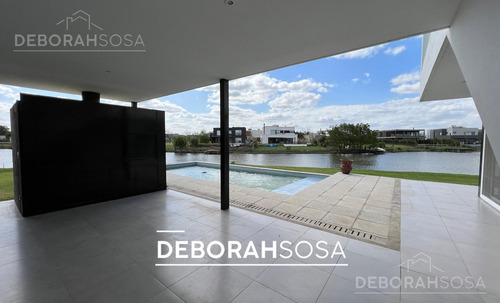 Casa Al Agua En Alquiler - 6 Amb Con Pileta Barrio El Cantón Zona Norte Escobar