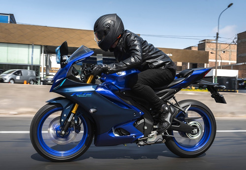 Imagen 6 de 15 de Nueva Motocicleta - Yamaha - R15 V4