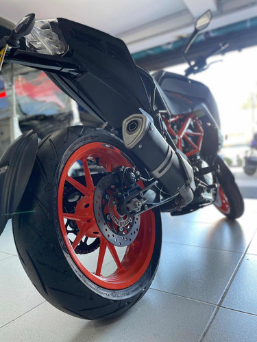 Imagen 4 de 15 de Ktm 390 Duke Ng. Te Obsequiamos El Casco
