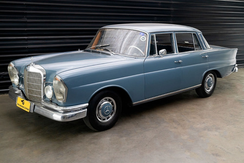 Imagem 1 de 13 de 1967 Mercedes-benz W110 230s