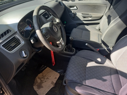 Imagen 11 de 15 de Volkswagen Suran 2014 1.6 Comfortline 101cv