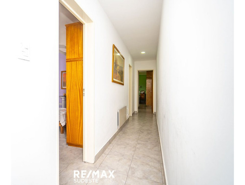 Venta Casa Cuatro Ambientes Con Amplio Jardin