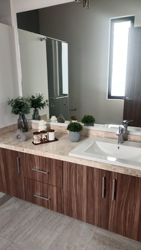 Casas En Venta En Altos Del Marques, 3 Recamaras, Zona El Campanario.
