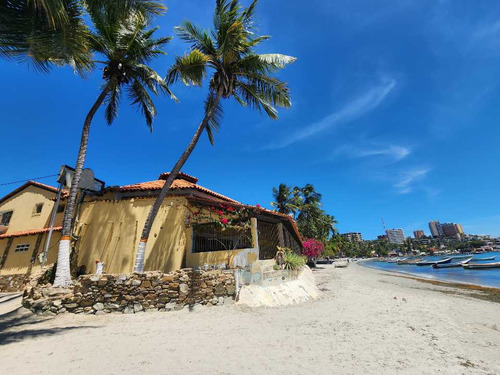 Local Comercial Restaurante En Venta En Plena Bahía De Pampatar